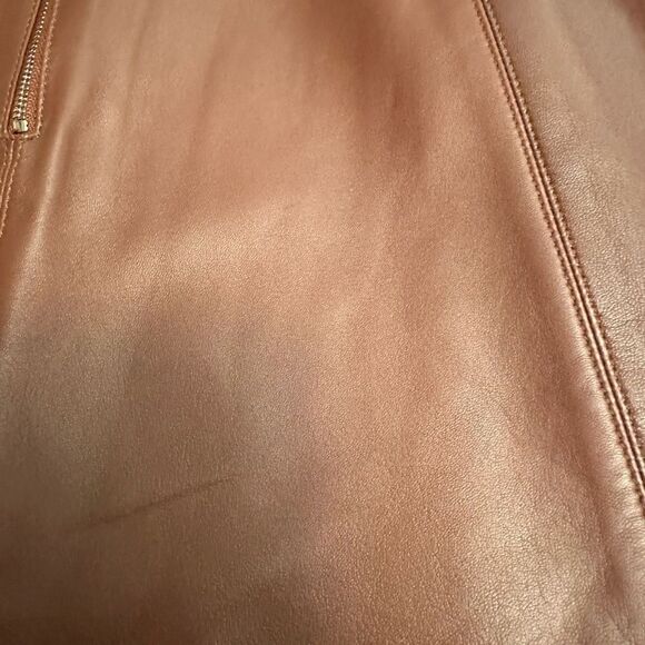 NWT- Michael  Kors brown leather mini skirt. Size 10 - Picture 7 of 16